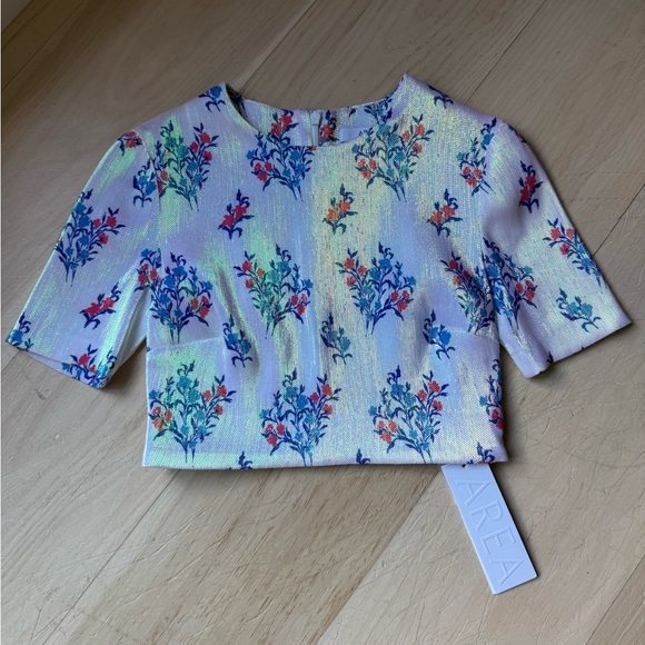 NWT AREA NYC Blue Flower Short Sleeve Crop Top - Picture 1 of 4